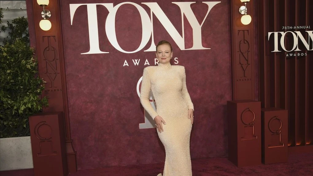 Australia's Sarah Snook frontrunner to win Tony Award