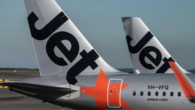 Jetstar Asia shuts down, planes diverted to Australia