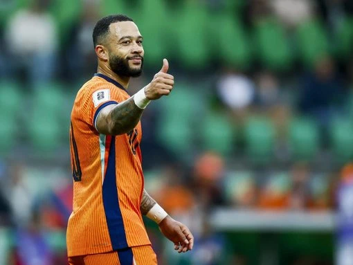 Eight is great as Dutch dish out World Cup demolition