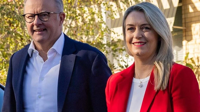 New clue on Albo’s wedding date