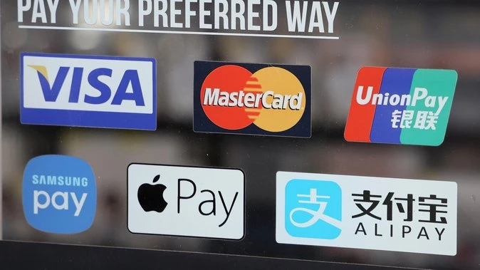 Aussies warned over new pay trend