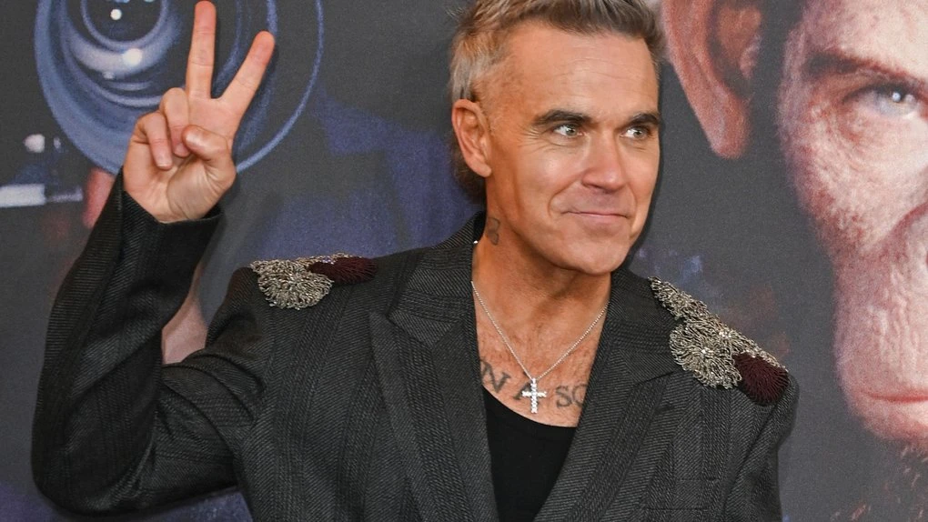 Robbie Williams felt 'anxious ' before going on stage but developed new 'perspective' on fame
