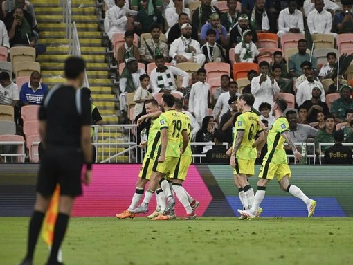 Socceroo silences 'keyboard warriors' with heroics