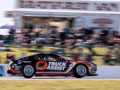 Supercars sophomore claims maiden win, Kostecki shows fight