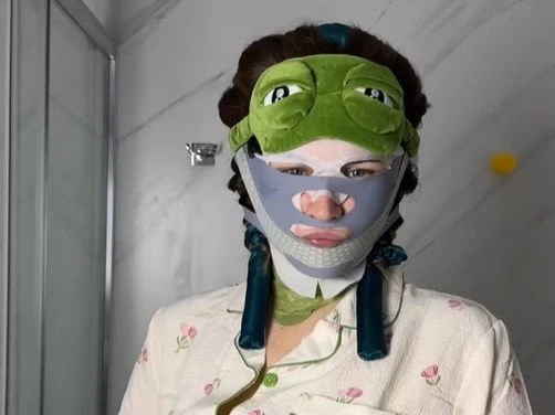 opinionWhy influencers are taping their mouths shut