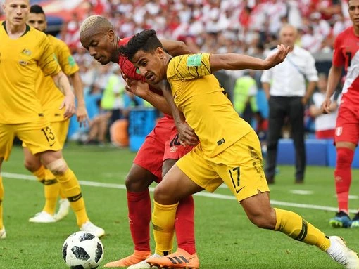 Arzani keeps focus on World Cup as European move looms