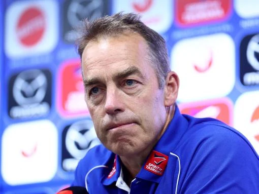 Simmo on the fine line coaches must walk when under fire
