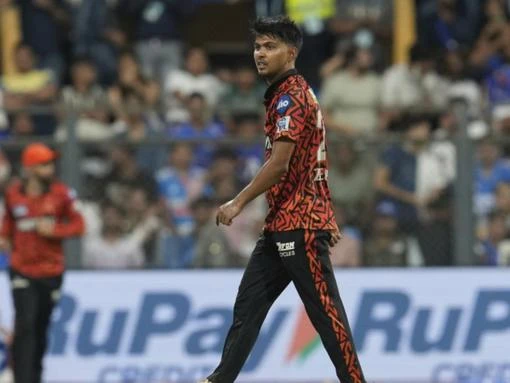 Sunrisers beaten in IPL after bizarre no-ball incident