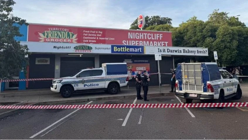 Man dies after being stabbed at supermarket, attacker on run