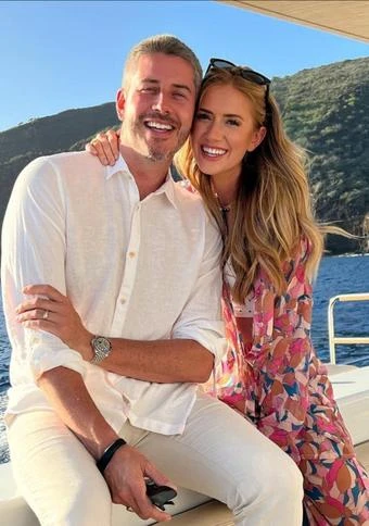 Arie Luyendyk Jr. and Lauren Burnham Luyendyk's gender reveal surprise
