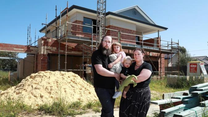 Thieves take aim at former Inspired Homes customers