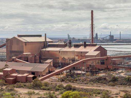 Huge Aussie steelworks close to collapse