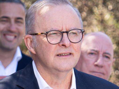 Albo lashes journo over ‘boring’ question