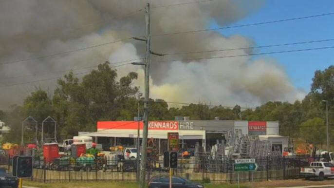 updatedNine homes saved as bushfire rips through City of Gosnells