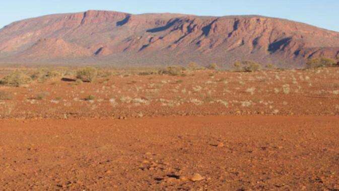 Tourist dies in Outback heat tragedy