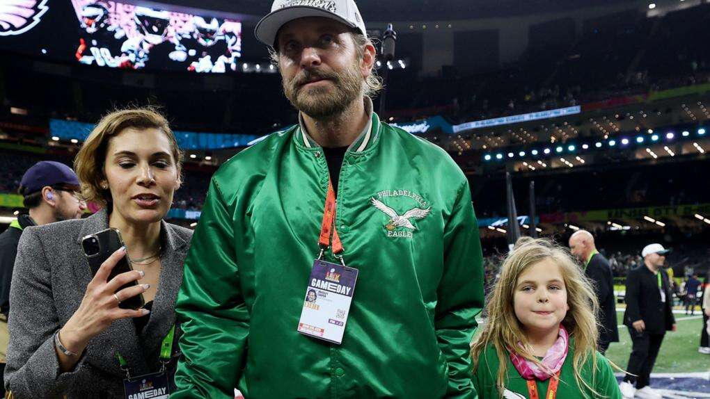 Bradley Cooper recalls his joy over going to see Super Bowl winners the Philadelphia Eagles with his dad