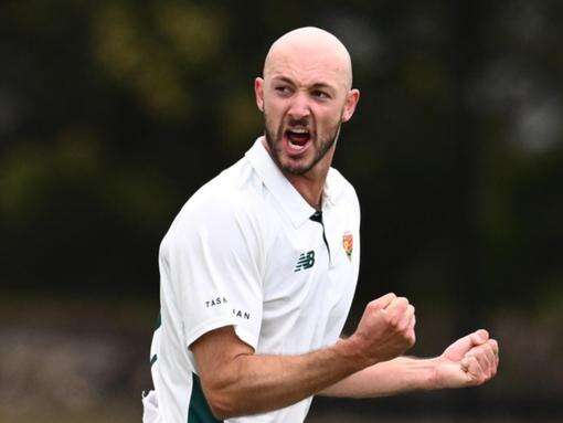 Elliott, Bell bowl Tassie to victory in Shield thriller