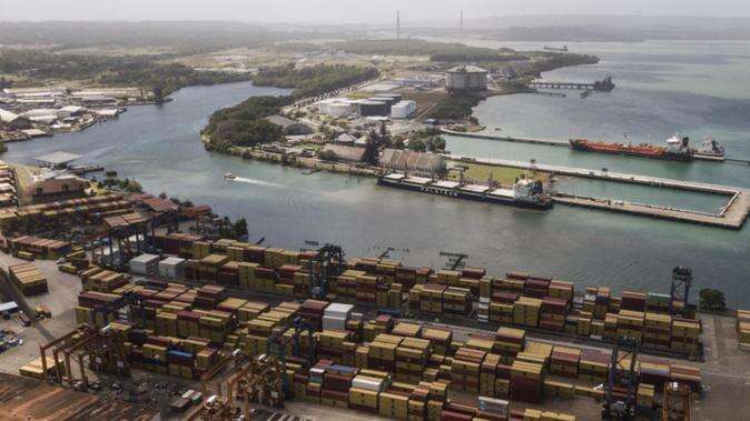 Panama Canal denies US claim of preferential rights