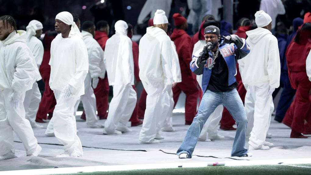 Sporting icon joins back-up dancers in Lamar’s halftime show