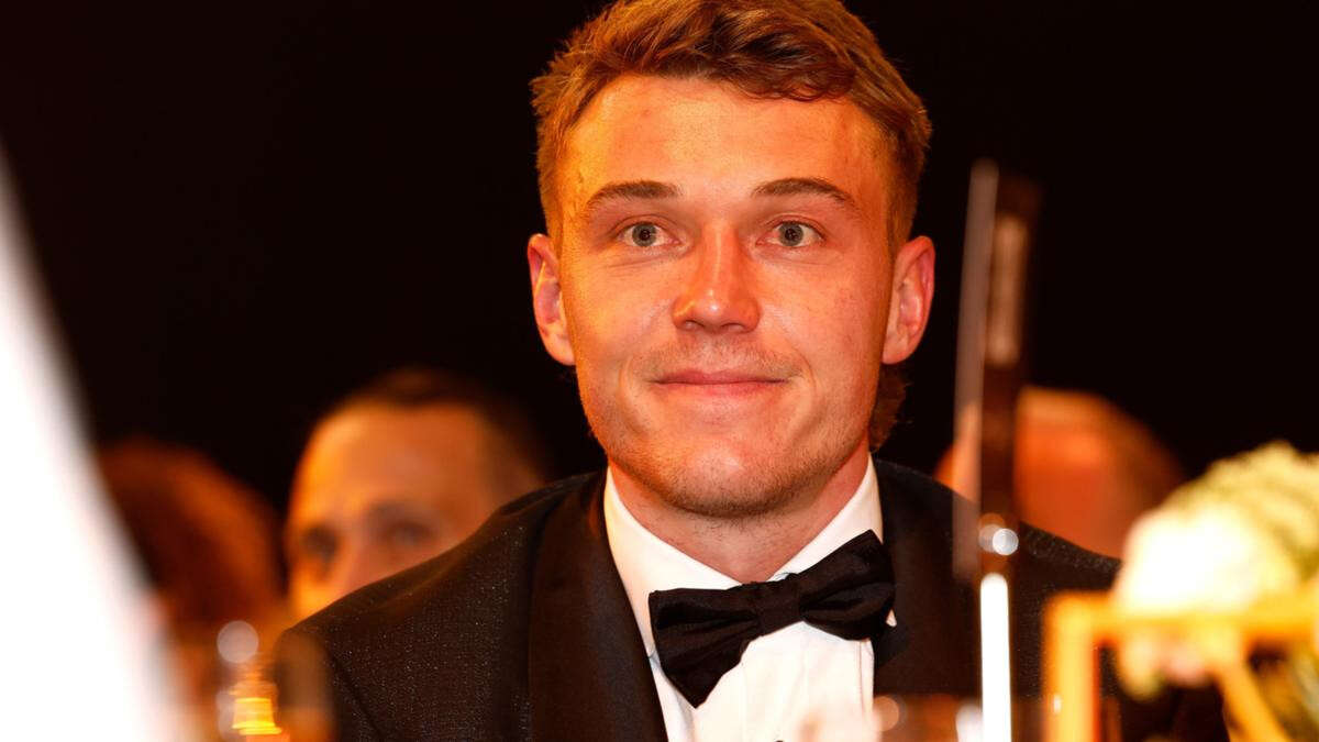 Blue Breaker! Cripps smashes records to win second Brownlow