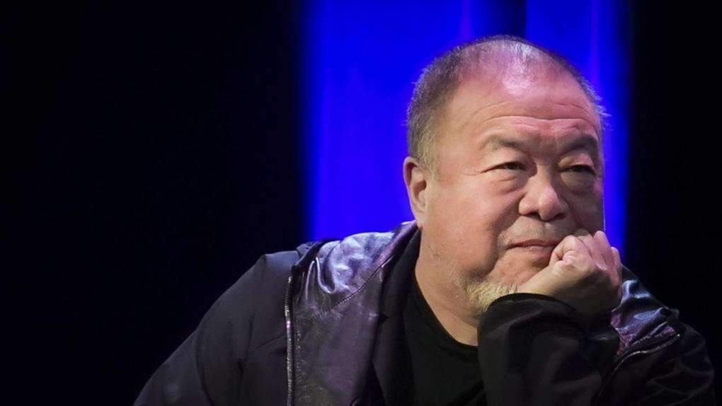 Man smashes Ai Weiwei sculpture at Italy art show