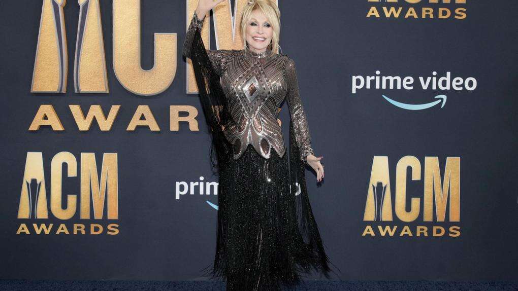 Dolly Parton 'amazed' to learn she's related to Miley Cyrus