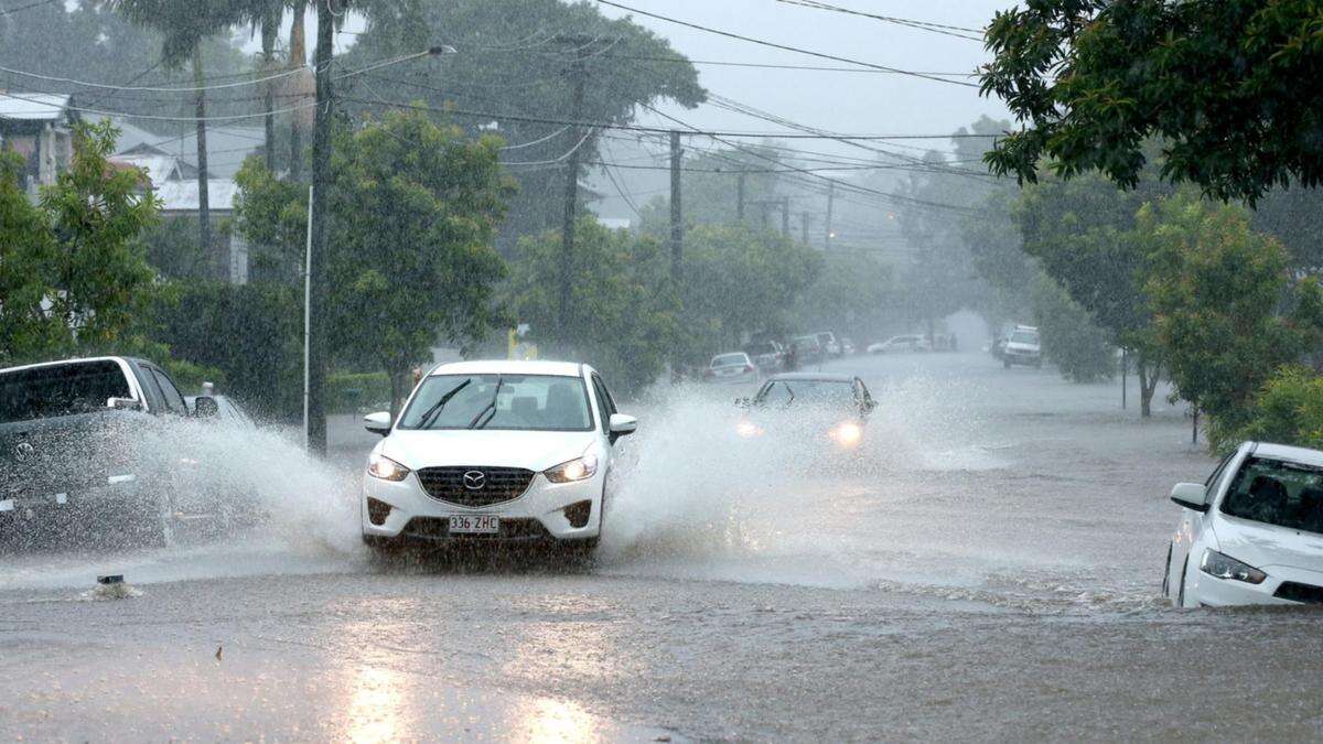 Flood warnings issued as thunderstorms expected to hit WA