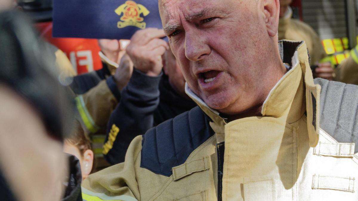 Firefighters leaked info to union: IBAC