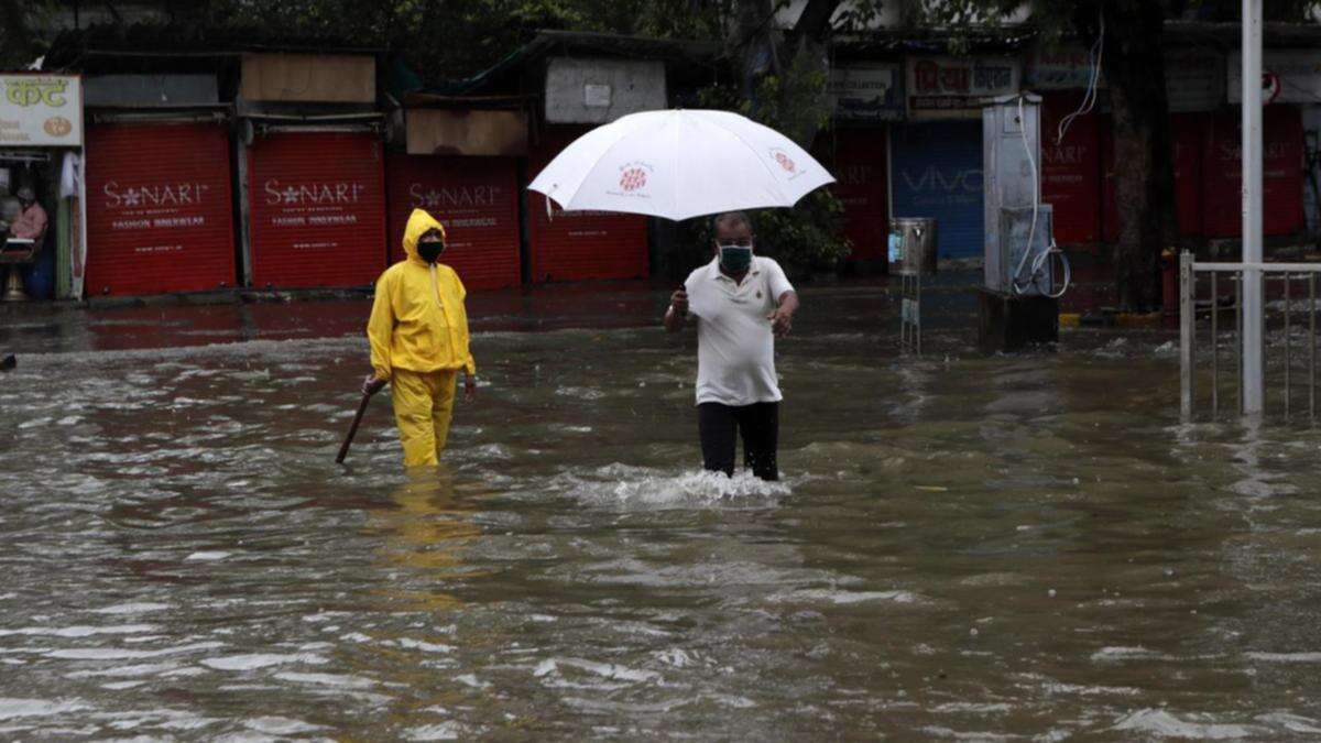 At least four dead as heavy rains paralyse Mumbai