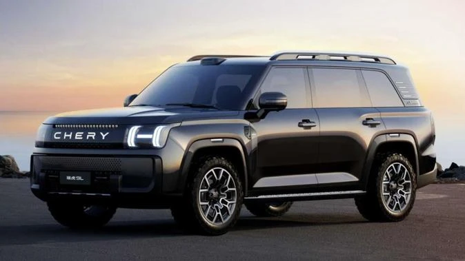 Chery debuts big new tri-motor hybrid SUV to rival Toyota Prado