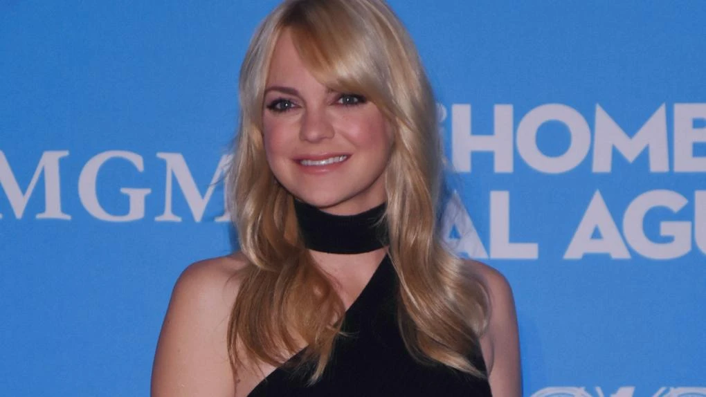 My son has pushed me out of my comfort zone, says Anna Faris