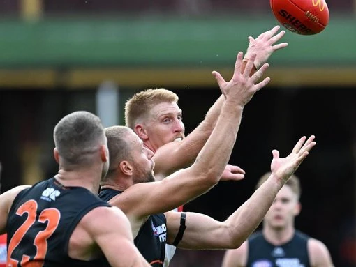 Stringer the sub: Giants mull on forward's fitness