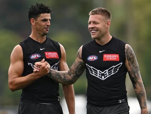 Big-name Magpies out of Fremantle clash