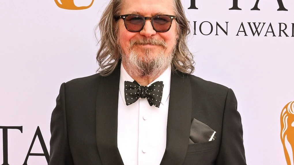 Gary Oldman apologised to Demi Moore for 'destructive' behaviour on set