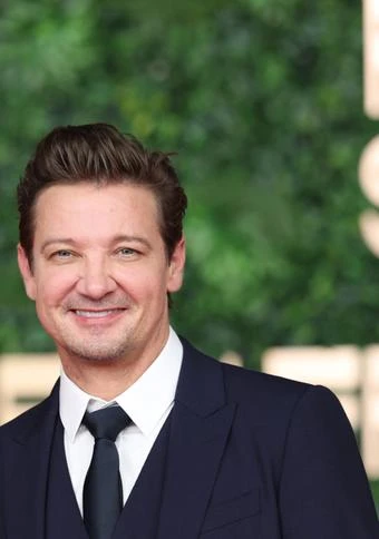 Jeremy Renner 'offered half salary' after snow plough accident