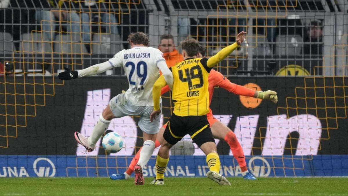 Dortmund's Bundesliga title hopes further dented