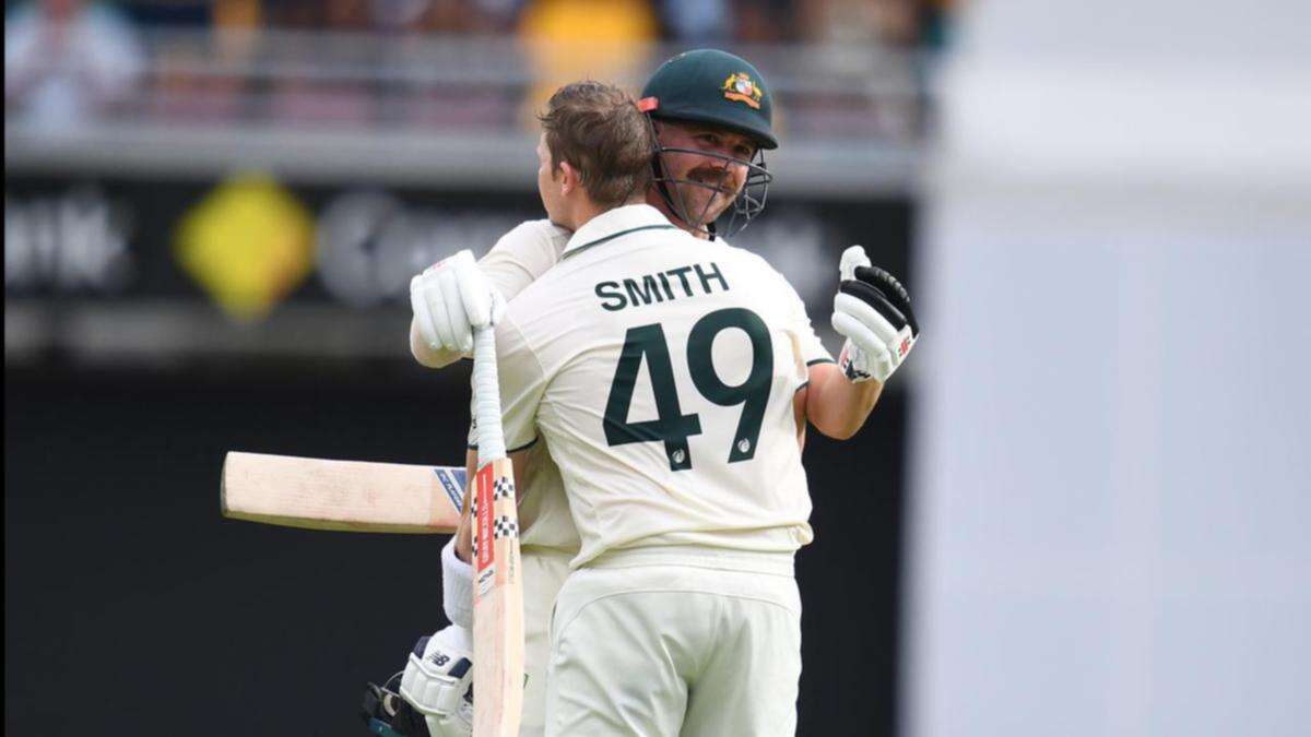 Head, Smith thwart India with tons to set up Australia