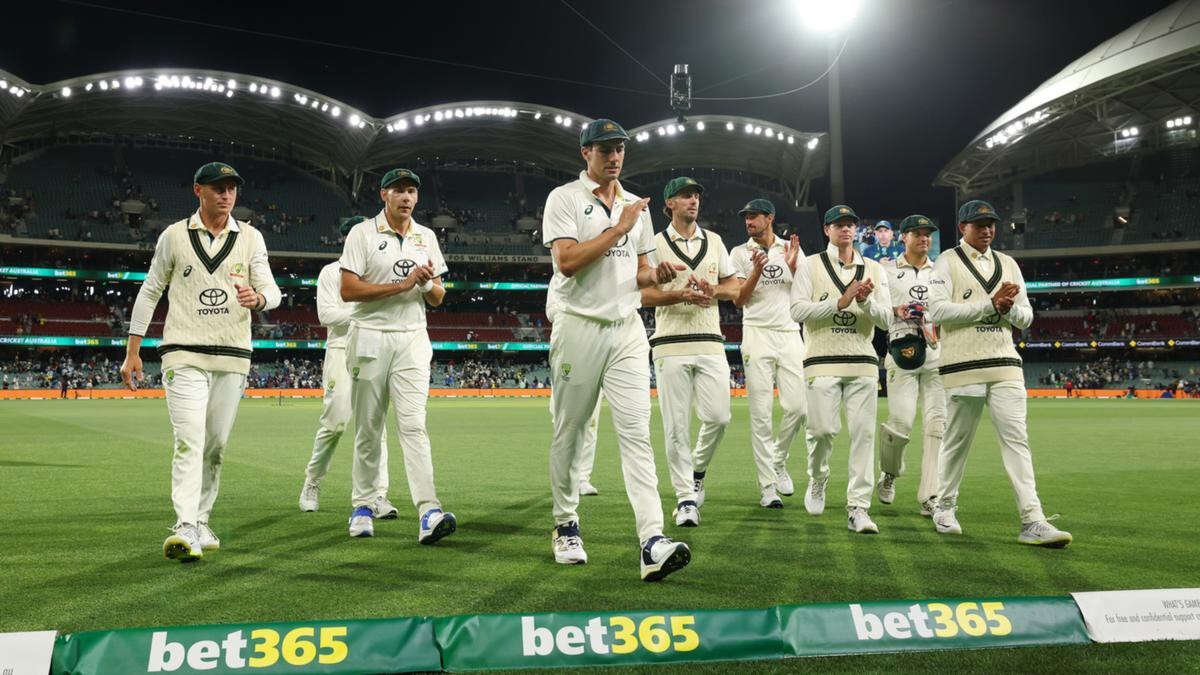 liveFOLLOW LIVE: Aussies close in on victory in day-night Test