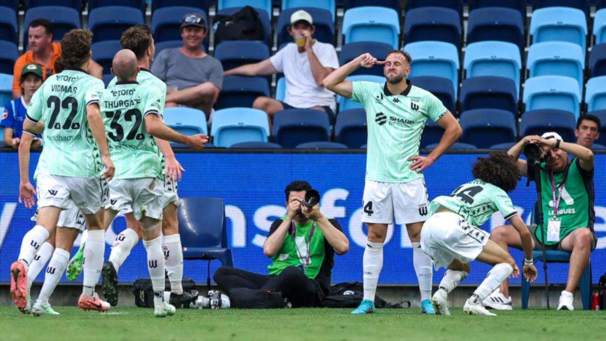 United sub Ruhs scores late ALM winner over Sky Blues