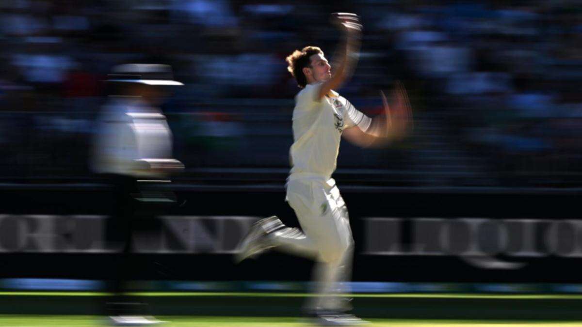 Marsh clear of back issues, ready to bowl at Gabba