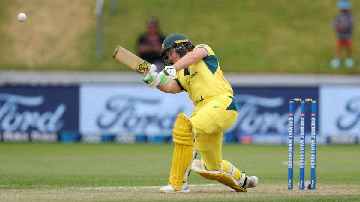 Unchanged Australia bat first against NZ in third ODI