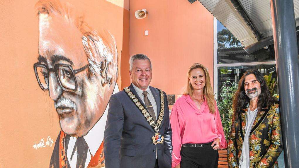 Late Canning mayor honoured in touching mural