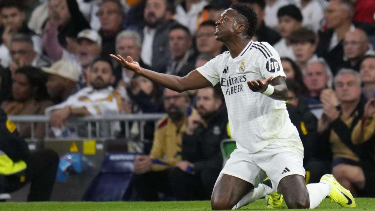 Vinicius Jnr supports Barca players over racial abuse