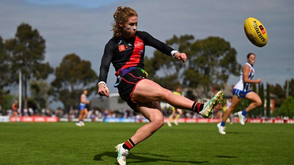 Old rivalry flares up as Bombers fight for AFLW finals