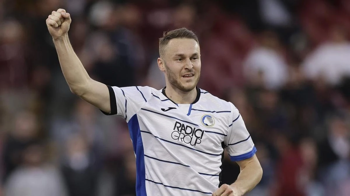 Atalanta rally to maintain Champions League chance