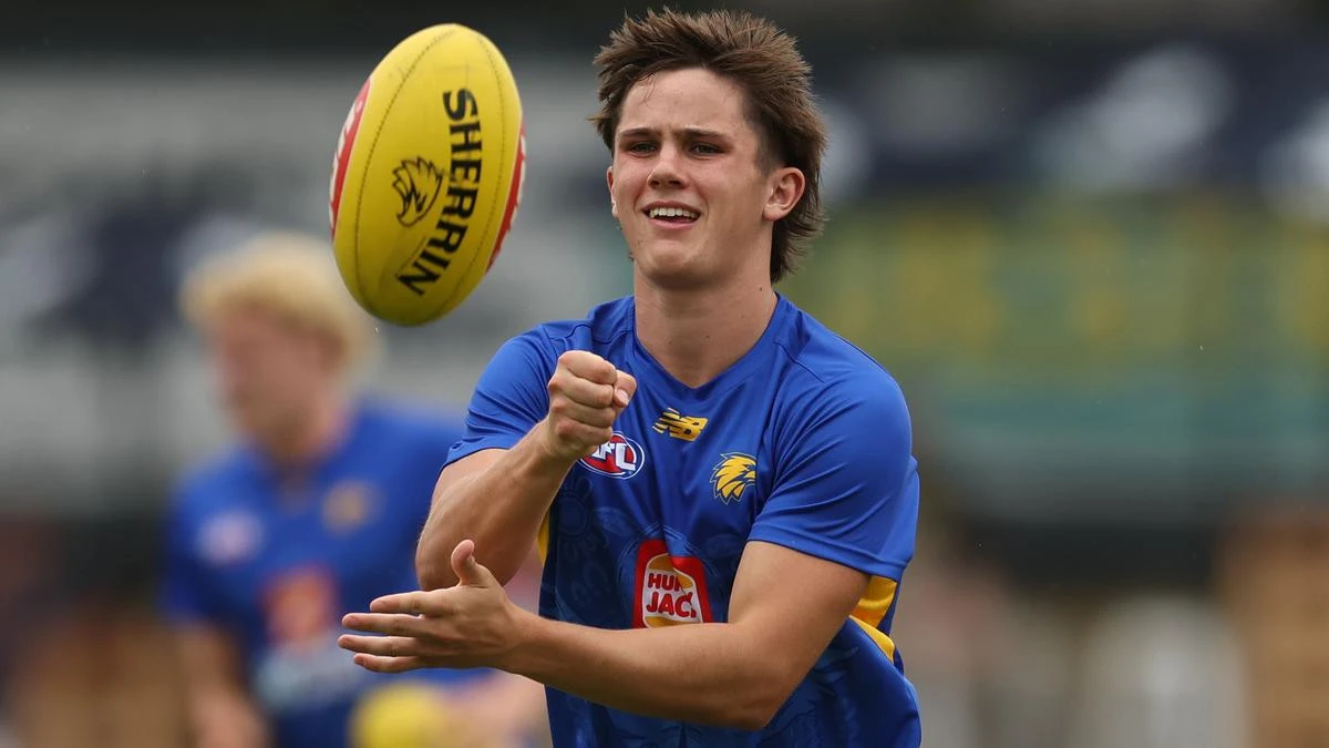 Long avoids dreaded ACL but set for long break