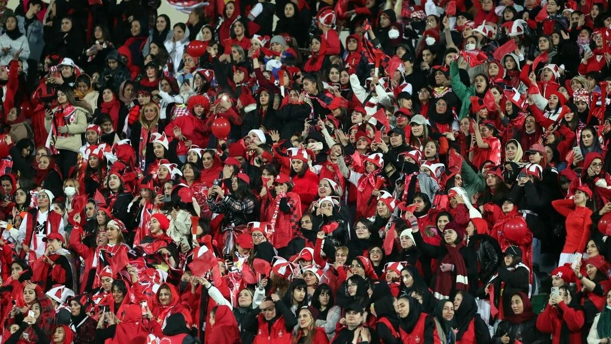 Iran female fans allowed to watch men's match in Tehran