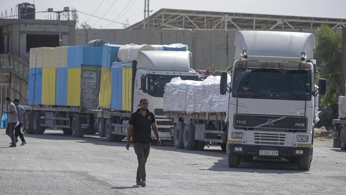 Israel to allow aid into Gaza via Kerem Shalom crossing
