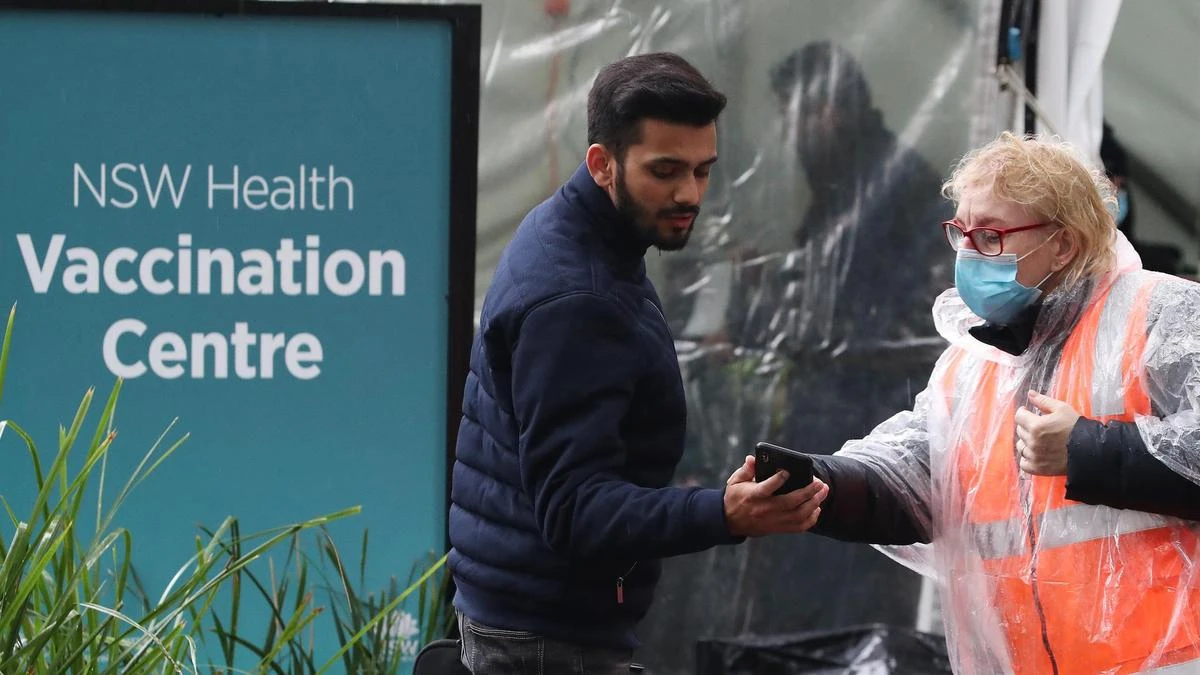 Victoria overtakes NSW in vaccinations
