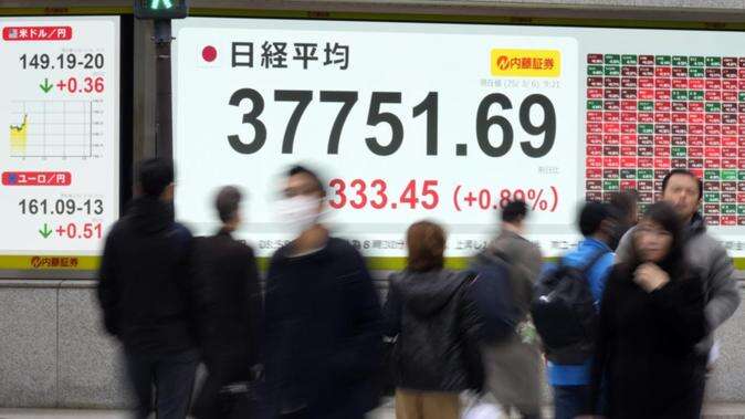 Oil prices jump, China's stimulus boosts Asia shares